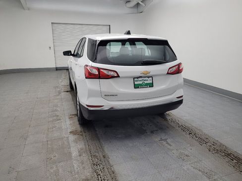 Used 2018 Chevrolet Equinox LS image 6