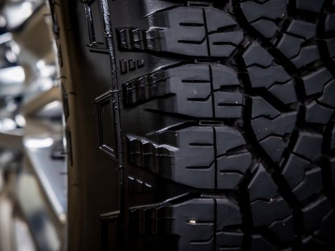 Used 2025 Chevrolet Silverado 2500 High Country w/ High Country Premium Package image 28