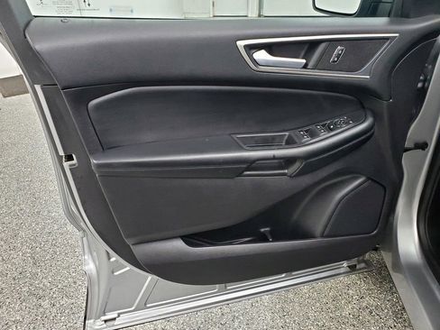 Used 2022 Ford Edge SEL w/ Convenience Package image 12