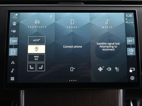 Used 2024 Land Rover Range Rover SE image 32