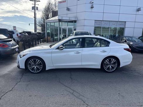 Used 2023 INFINITI Q50 Sensory image 8