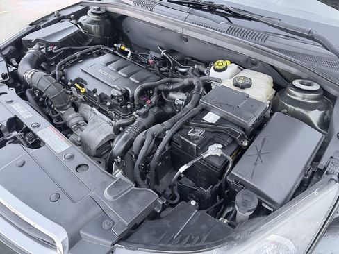 Used 2015 Chevrolet Cruze LT image 31