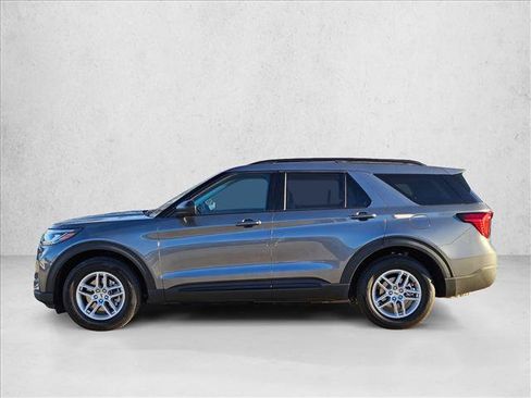 New 2026 Ford Explorer Active RWD image 5