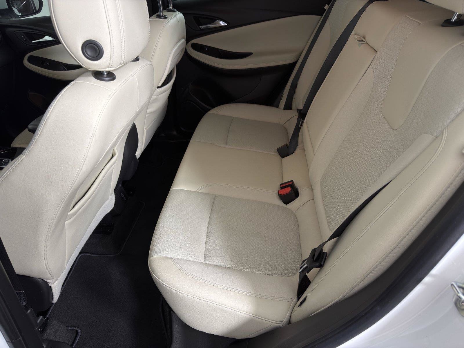 Certified 2023 Buick Encore GX Select FWD image 18