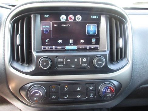 Used 2015 Chevrolet Colorado Z71 AWD/4WD image 22