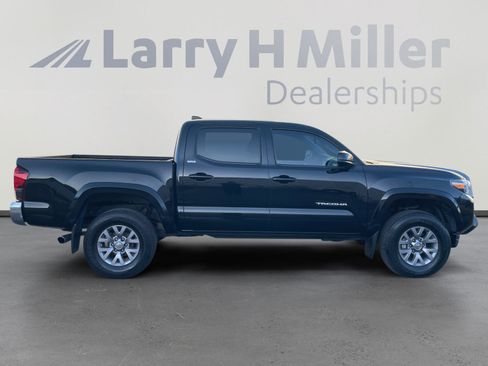 Used 2019 Toyota Tacoma SR5 RWD image 6
