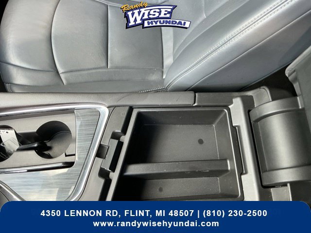 Used 2019 Buick Enclave Essence AWD/4WD image 31