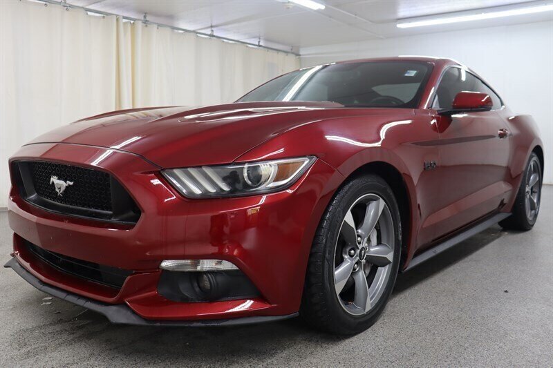 Used 2016 Ford Mustang GT Premium RWD image 3