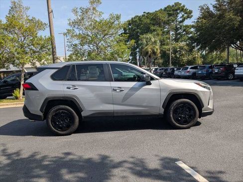 Certified 2023 Toyota RAV4 LE FWD image 5