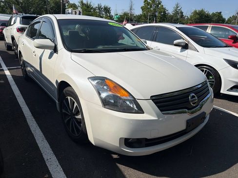 Used 2008 Nissan Altima 2.5 S FWD image 1