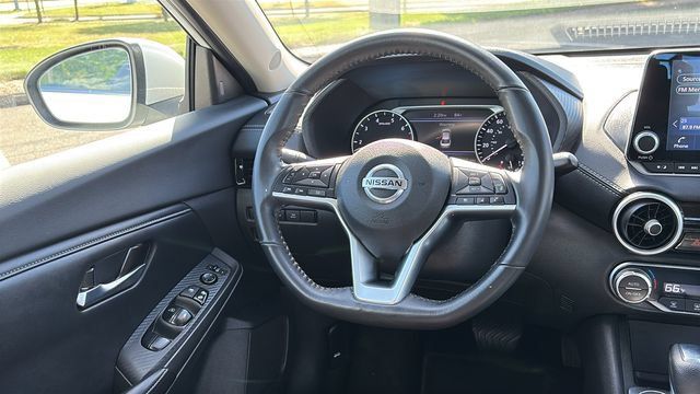 Certified 2021 Nissan Sentra SV FWD image 23
