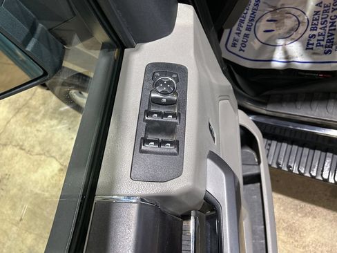 Used 2019 Ford F150 XLT AWD/4WD image 13