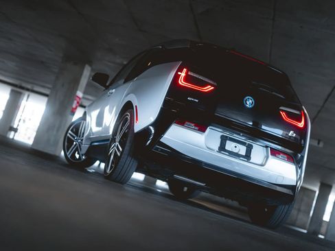 Used 2015 BMW i3 w/ Range Extender image 11