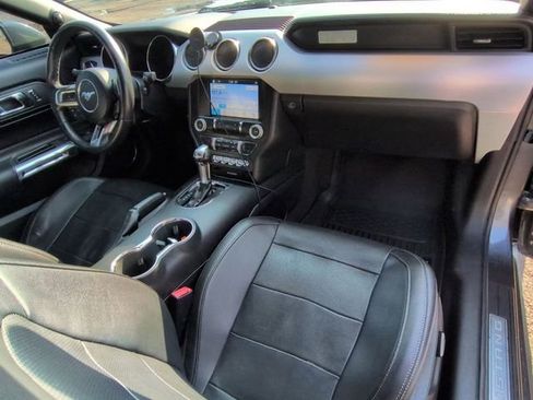 Used 2017 Ford Mustang Premium image 25