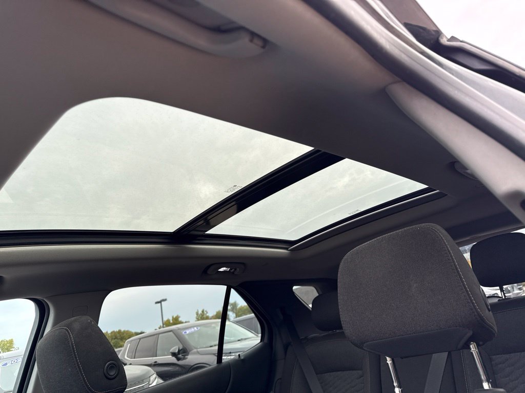 Used 2019 Chevrolet Equinox LT FWD image 11