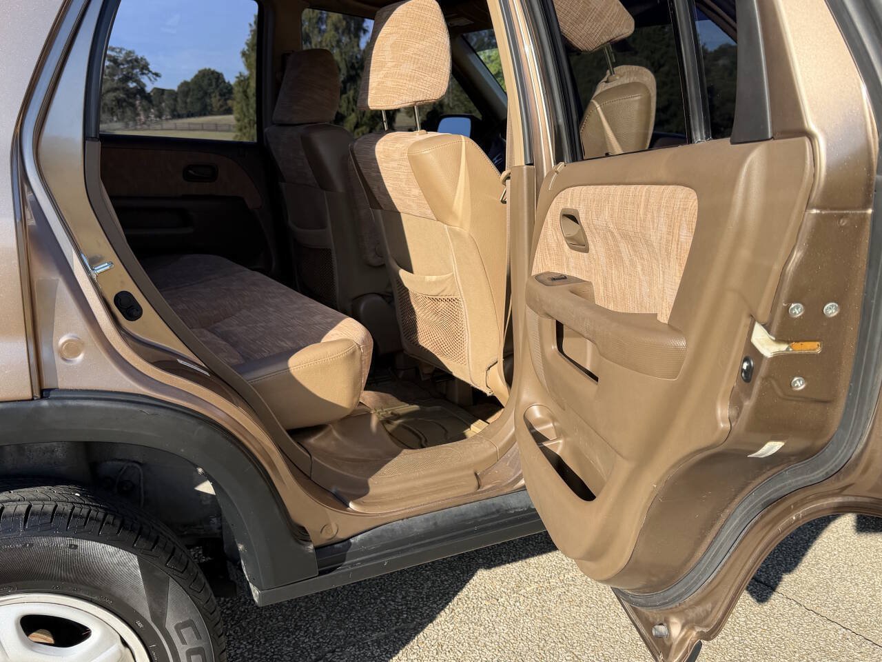 Used 2003 Honda CR-V LX image 24