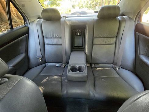 Used 2004 Honda Accord EX image 16