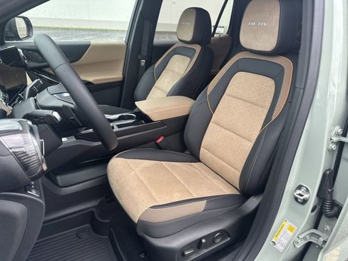 New 2026 Chevrolet Equinox ACTIV w/ Safety and Technology Package image 12