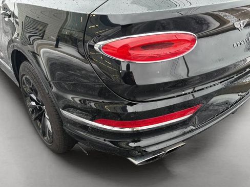 Used 2021 Bentley Bentayga image 15