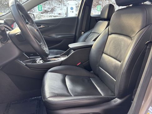 Used 2024 Chevrolet Malibu LT image 37