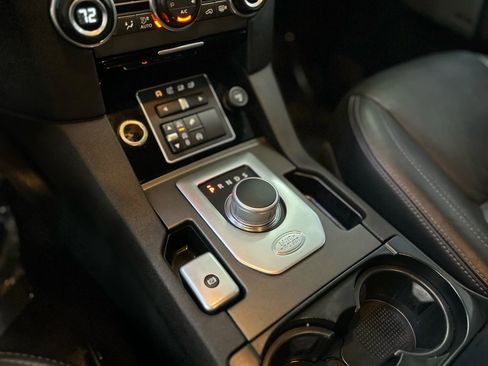 Used 2016 Land Rover LR4 HSE LUX image 19