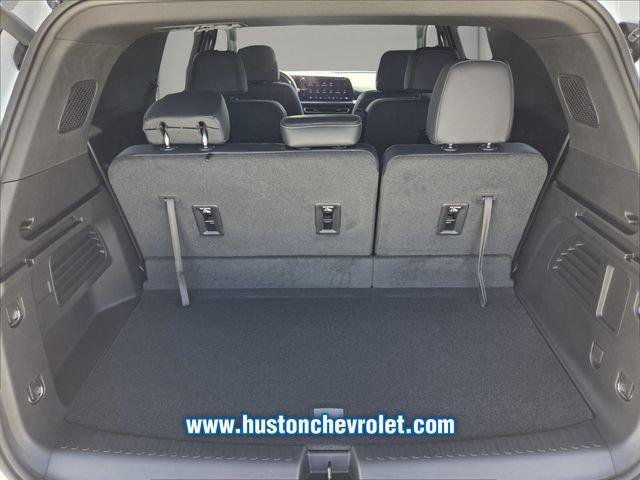 New 2026 Chevrolet Traverse LT FWD image 17