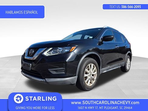 Used 2018 Nissan Rogue SV image 1