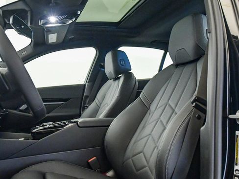 New 2026 BMW 530i xDrive w/ Premium Package image 18