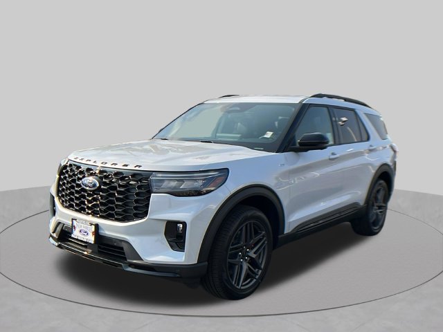 New 2026 Ford Explorer ST-Line w/ ST-Line Street Pack AWD/4WD image 7