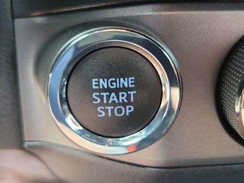 Used 2021 Toyota Tacoma TRD Sport w/ TRD Premium Sport Package AWD/4WD image 18