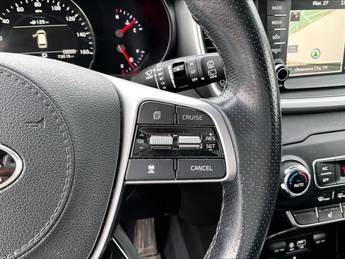 Used 2020 Kia Sorento SX image 25