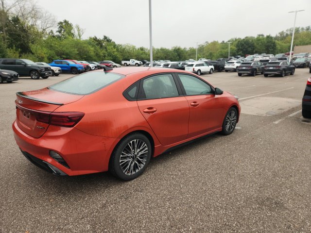 Used 2022 Kia Forte GT-Line w/ GT-Line Premium Package FWD image 6