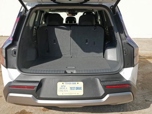 Used 2026 Kia EV9 Light RWD image 9
