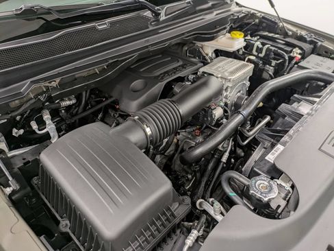 Used 2026 RAM 1500 Big Horn AWD/4WD image 31