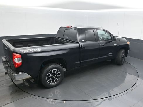Used 2017 Toyota Tundra SR5 image 39