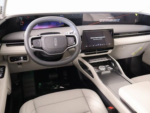 New 2026 Lincoln Nautilus Premier w/ Jet Appearance Package AWD/4WD image 2