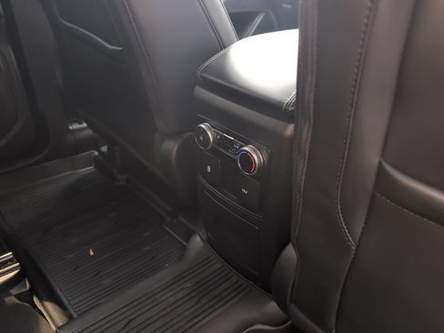 Used 2023 Ford Explorer XLT w/ Equipment Group 202A AWD/4WD image 7