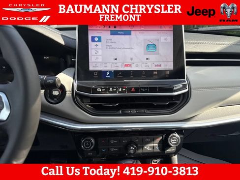 Used 2023 Jeep Compass Limited w/ Elite Group AWD/4WD image 20