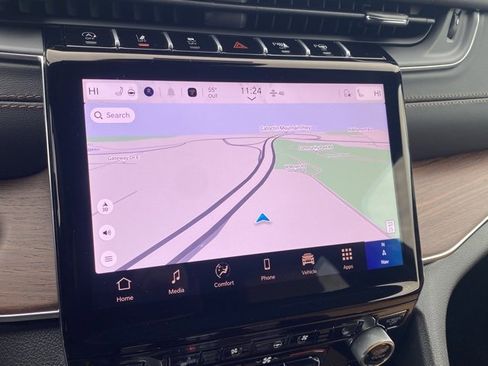 New 2025 Jeep Grand Cherokee Summit image 3