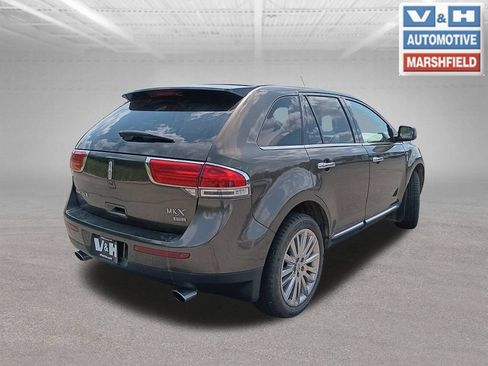 Used 2011 Lincoln MKX AWD w/ 102A Rapid Spec Order Code image 4