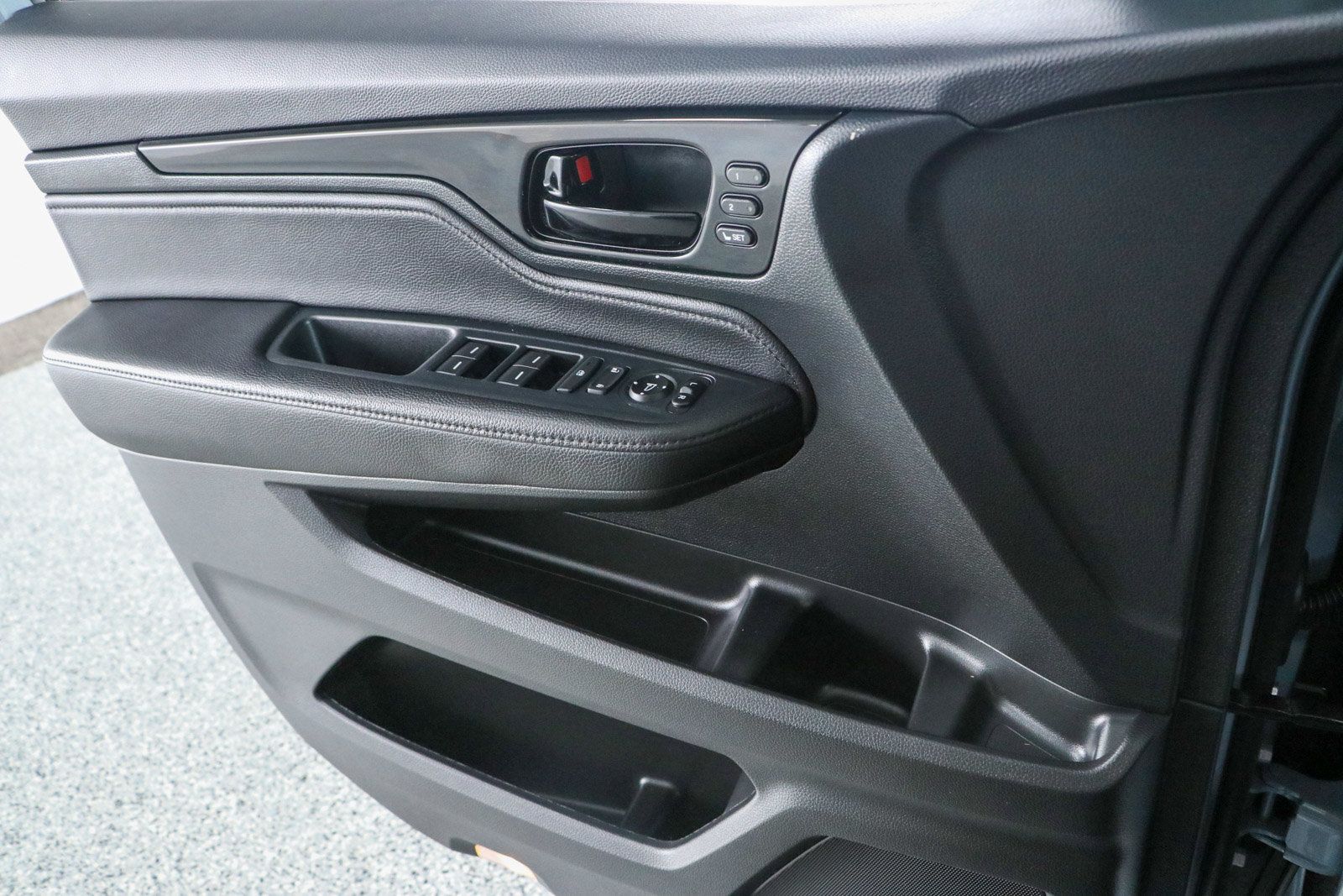 Used 2023 Honda Odyssey Touring image 23