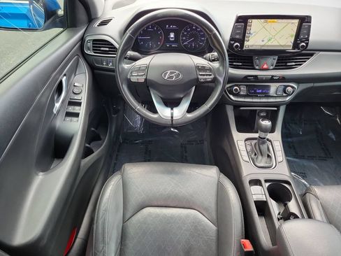 Used 2018 Hyundai Elantra GT w/ Tech Package 03 FWD image 13
