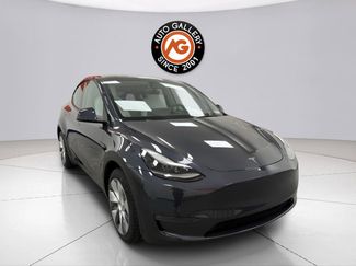 Used 2024 Tesla Model Y Long Range AWD/4WD video 1