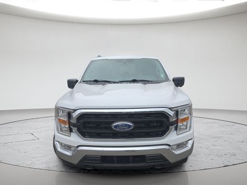 Used 2022 Ford F150 XLT w/ Trailer Tow Package AWD/4WD image 9