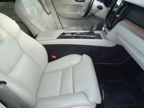 Used 2019 Volvo XC60 T5 Inscription AWD/4WD image 20