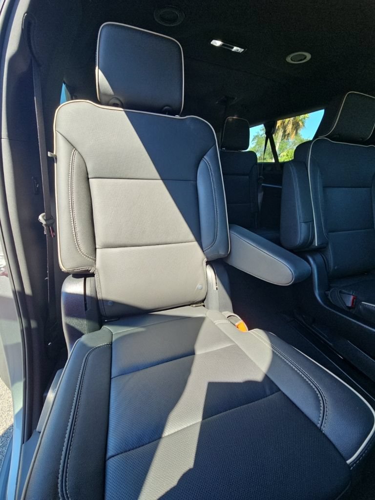 Used 2025 GMC Yukon XL Elevation AWD/4WD image 19