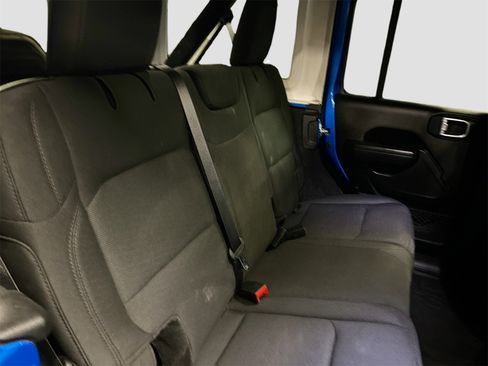 Used 2022 Jeep Wrangler Unlimited Willys image 27