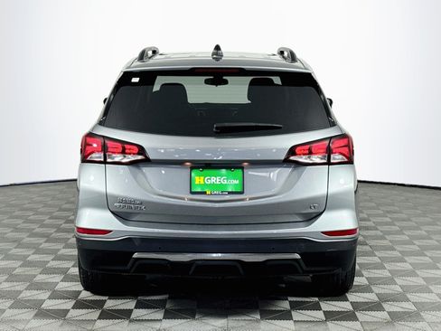 Used 2023 Chevrolet Equinox LT FWD image 7
