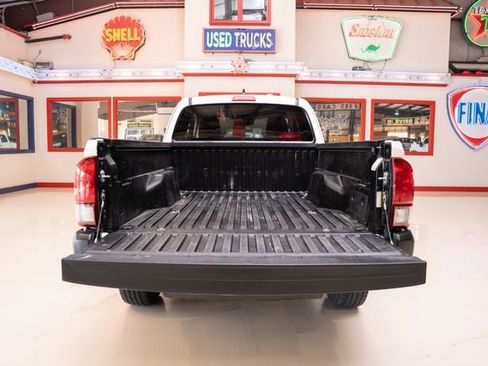 Used 2023 Toyota Tacoma SR image 9