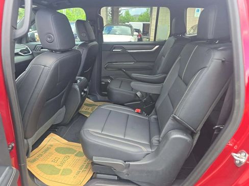 Used 2026 GMC Acadia Elevation w/ Elevation Premium Package FWD image 5